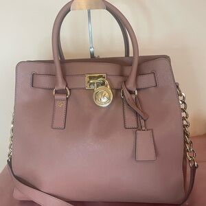 Authentic Michael Kors Purse  #068NC Hamilton tote bag in a mauve or pale